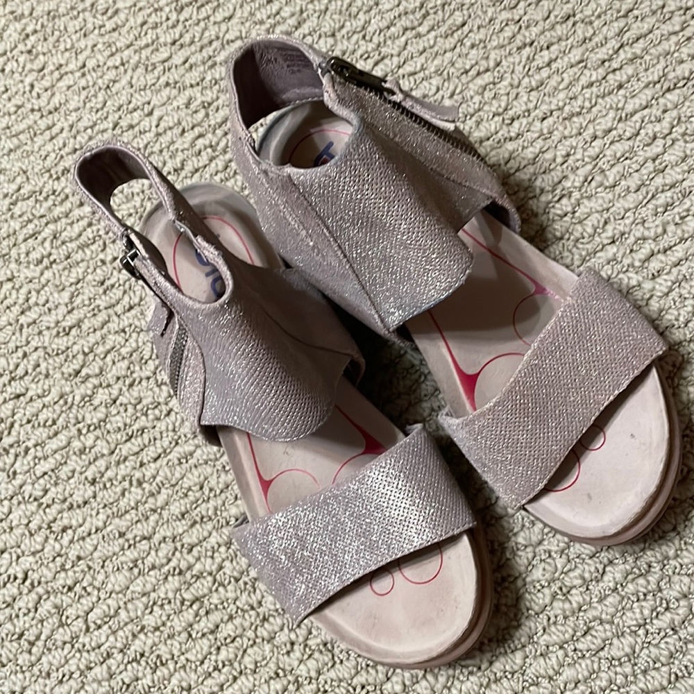 Bionica gold platform sandal